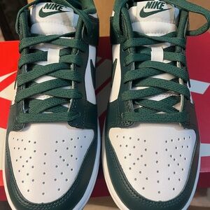 Varsity Green- Nike Dunk- W7.5/M6- Brand New